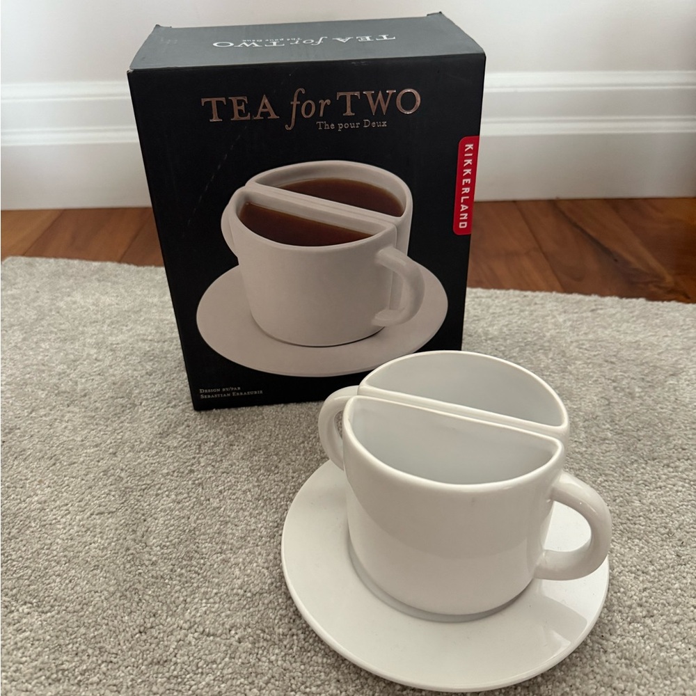 Kikkerland White Dual-Chamber Mug Set